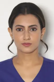 Additi Gupta como: Nandini Tiwari / Asthana