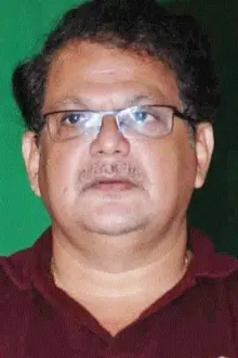 Mahesh Kothare como: Inspector Mahesh Chaudhary