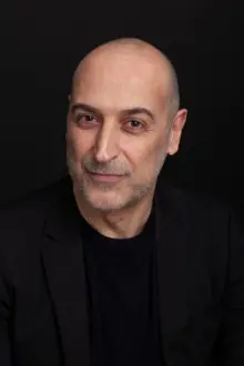 Mauro Cipriani como: Yarj