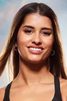 Alyssa Lopez como: Contestant