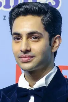 Agastya Nanda como: Arun Khetarpal