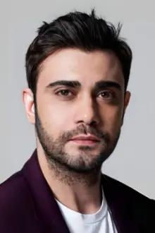 Melih Selçuk como: Yusuf