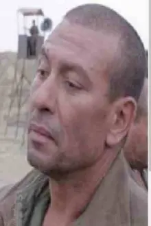 Ahmed Rezzak como: Commandant Ferradj