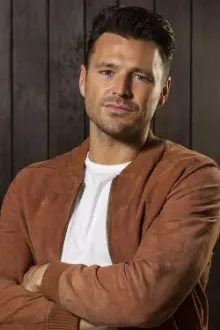 Mark Wright como: Self - Host