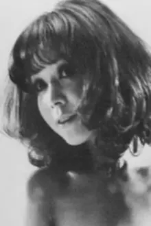 Keiko Aikawa como: Toyoko Ono