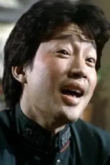 Bruce Tong Yim-Chaan como: Captain Lau Tung
