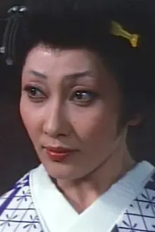 Yoshie Kitsuda como: Sue