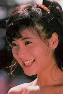 Naomi Kajitani como: Kasumi Ayanokôji