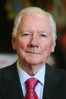 Gay Byrne como: Self - Host