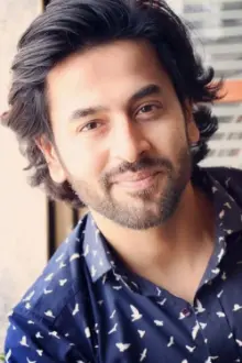 Shashank Vyas como: Captain Ravish Ramakant Vashisth