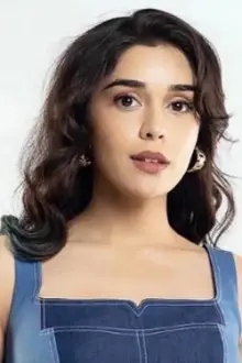 Eisha Singh como: Dhaani Awasthi / Dhaani Tripathi