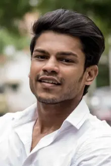 Diwakar Kumar como: Rohit