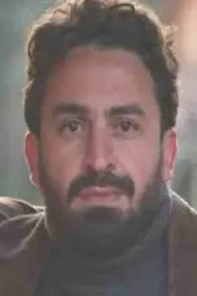 Youcef Sehairi como: Colonel Lotfi