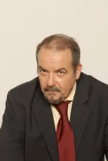 Xavier Serrat como: Professor Serres