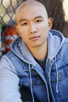 Kenneth Huynh como: The Ranger/Sammy