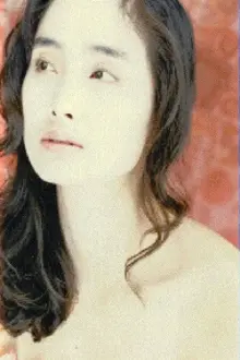Siu Huen como: Annie Liu