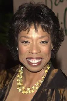 Lynne Thigpen como: The Chief