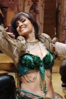 Tahira Marranch como: Dançarina do ventre com suas serpentes