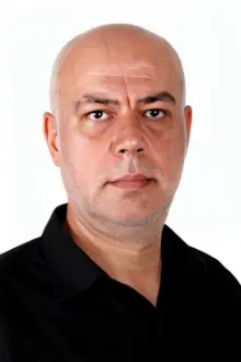 Ahmet Özarslan como: Sedat