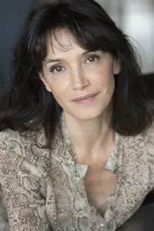 Cécile Pallas como: Teresa