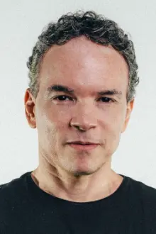 Ricardo Soares como: Octávio