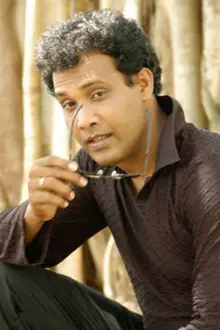 Roger Seneviratne como: King Vijaya