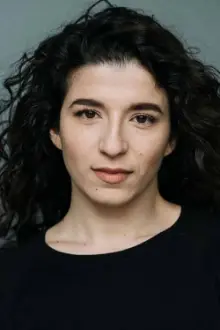 Giulia Cavallo como: Giovanna Basile