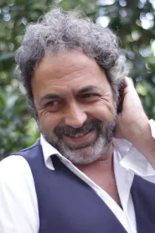 Milo Vallone como: Sergio Di Marco