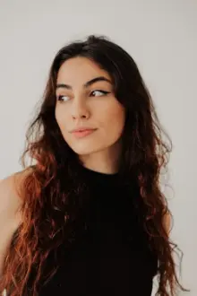 Júlia Estran como: Amanda