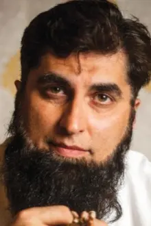 Junaid Jamshed como: Ele mesmo