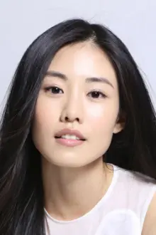 Esther Yang como: Jian Xiao Yue