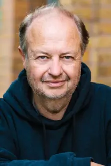 Christoph Jungmann como: Frank Gehrlach