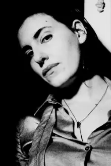 Justine Frischmann como: 