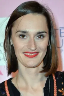 Yelle como: Héléna