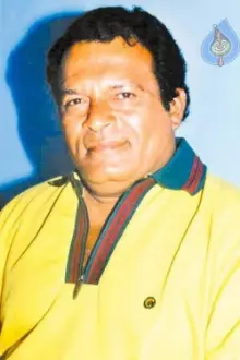 Nutan Prasad como: Bhujanga Rao