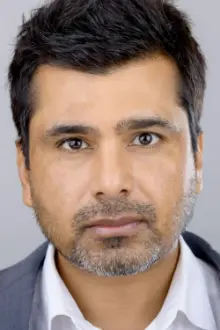 Rajesh Gopie como: Aziz
