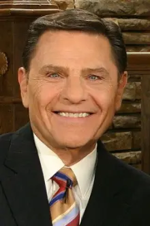 Kenneth Copeland como: Sarka Sr.