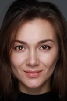 Евгения Лезгинцева como: Полина