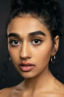 Farah Ashraf como: Aaisha Noornai