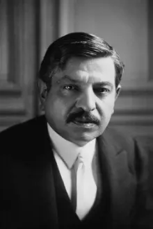 Pierre Laval como: Self (archive footage)