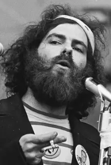 Jerry Rubin como: 