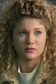 Suzanne Davis como: Kerry