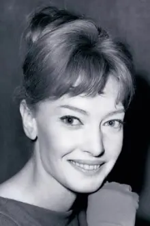 Jeannie Carson como: Pat Bentley