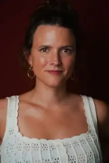 Marie-Stéphane Cattaneo como: Emily
