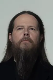 Jukka Koskinen como: Bass