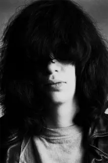 Joey Ramone como: Ele mesmo