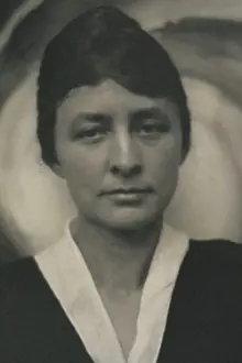 Georgia O'Keeffe como: Self (archive footage)