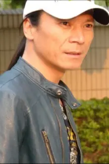 Liu Jianwei como: Middle-aged scavenger