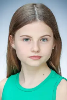 Sienna Sayer como: Rachel