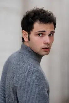 Gabriele Fiore como: Antonio